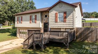 804 Southside Court, Lenoir, NC 28645