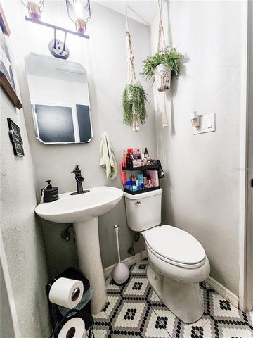 1023 BONNIE DRIVE, Lakeland, FL 33803