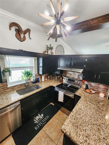 1023 BONNIE DRIVE, Lakeland, FL 33803