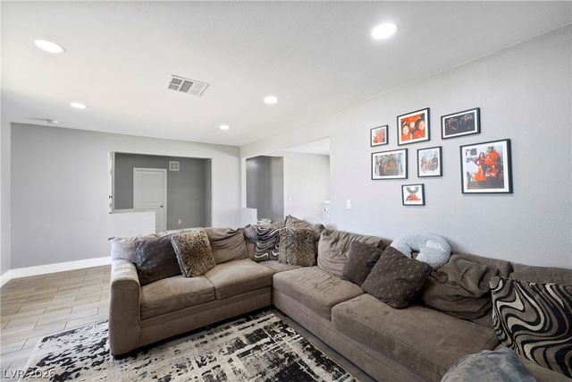 6213 Anaconda Street, Las Vegas, NV 89108