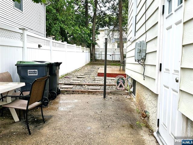 84 Haring Street, Bergenfield, NJ 07621