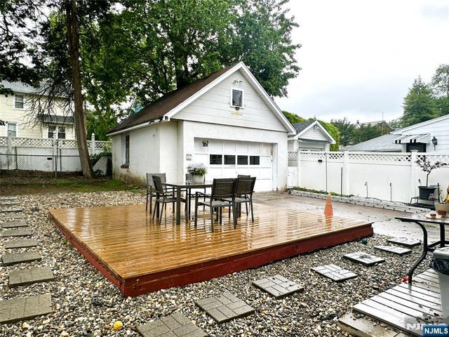 84 Haring Street, Bergenfield, NJ 07621