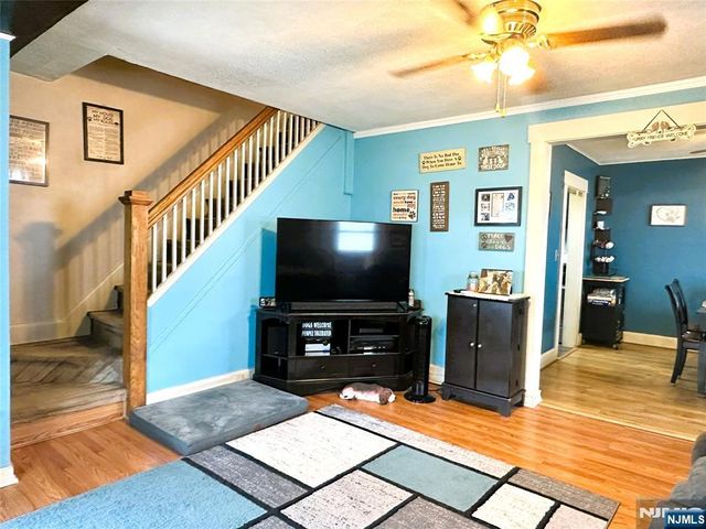 84 Haring Street, Bergenfield, NJ 07621