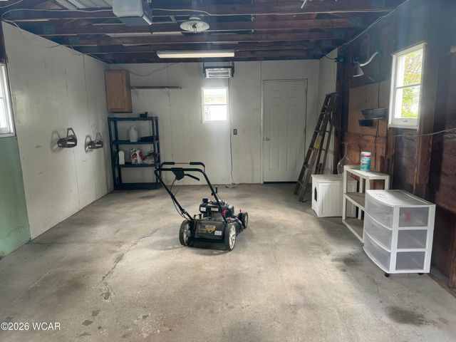 123 Carr Avenue, Bowling Green, OH 43402