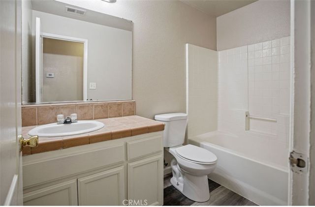 2139 W Chesler, Merced, CA 95348