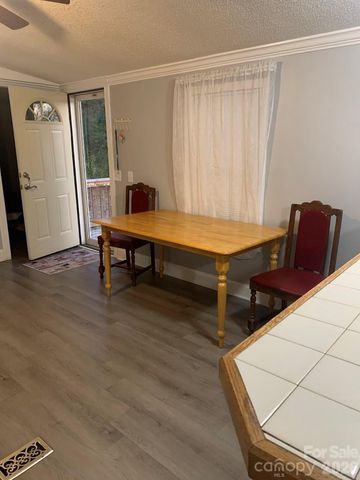 2595 Southmont Road, Iron Station, NC 28080