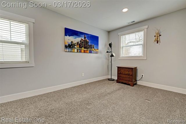 11068 N Fenton Road, Fenton, MI 48430