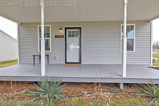 11068 N Fenton Road, Fenton, MI 48430