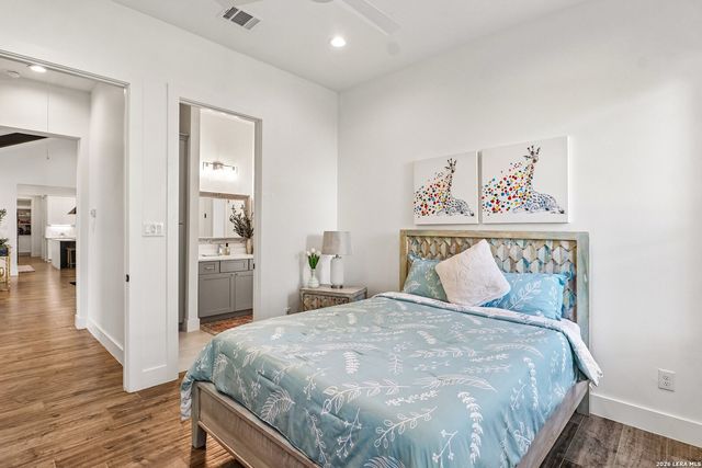 8823 FALCON PL, San Antonio, TX 78256