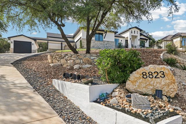 8823 FALCON PL, San Antonio, TX 78256