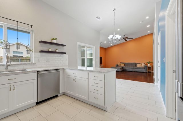 1497 Persimmon Street, Lemoore, CA 93245