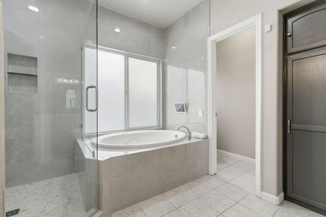 1497 Persimmon Street, Lemoore, CA 93245