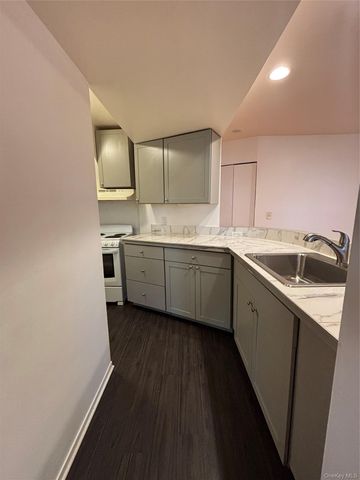185 Union Street 1, Poughkeepsie, NY 12601