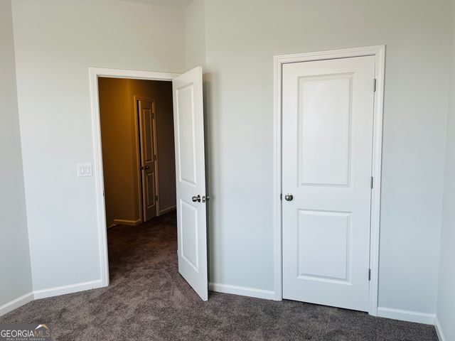 2732 Creekview Terrace NW, Atlanta, GA 30318