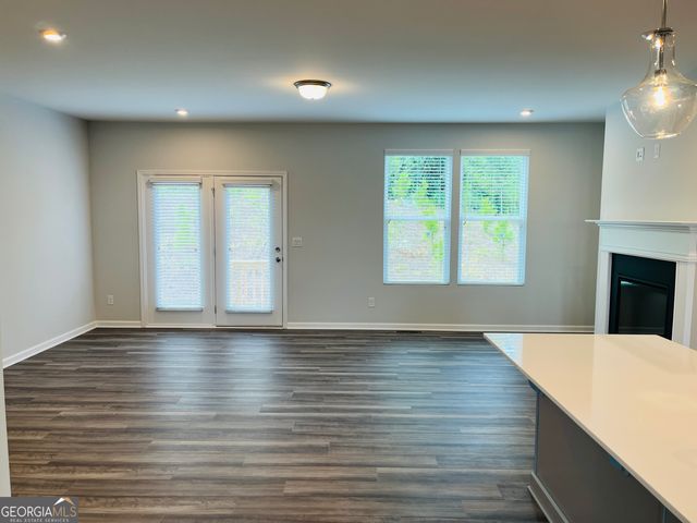 2732 Creekview Terrace NW, Atlanta, GA 30318
