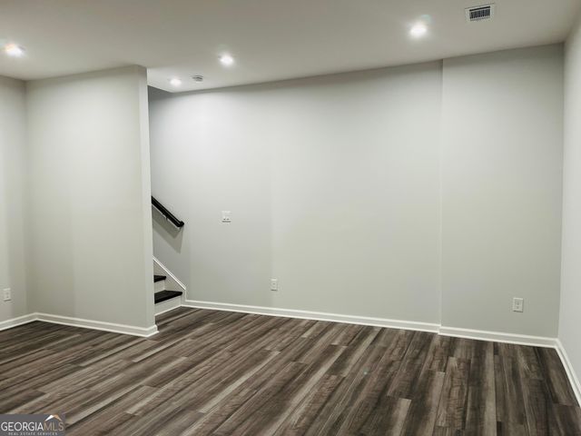 2732 Creekview Terrace NW, Atlanta, GA 30318