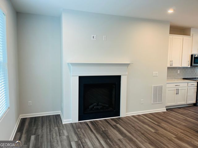 2732 Creekview Terrace NW, Atlanta, GA 30318