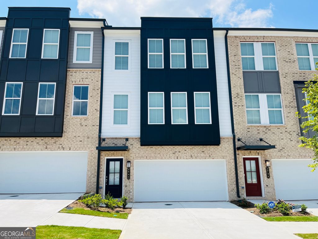 2732 Creekview Terrace NW, Atlanta, GA 30318