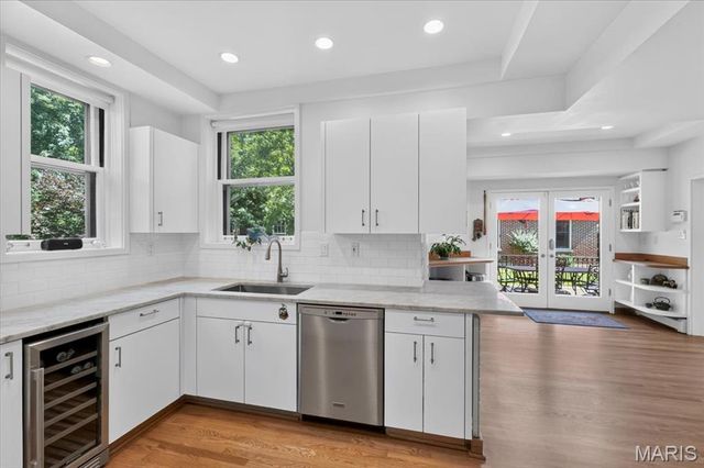 6947 Pershing Avenue, University City, MO 63130