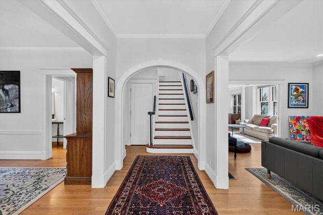 6947 Pershing Avenue, University City, MO 63130