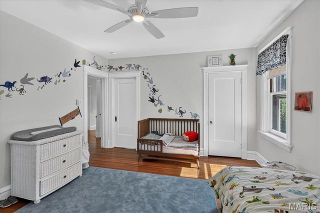 6947 Pershing Avenue, University City, MO 63130