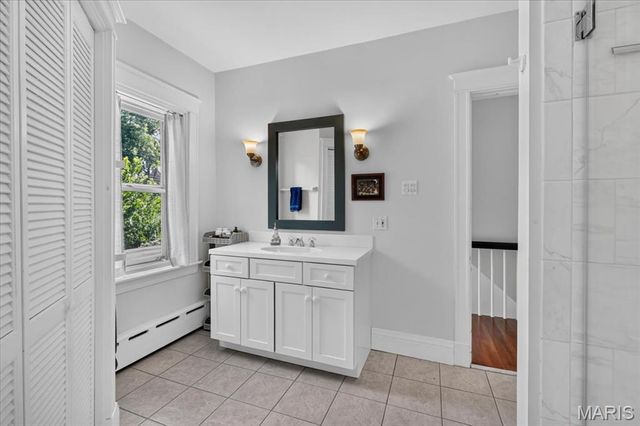 6947 Pershing Avenue, University City, MO 63130