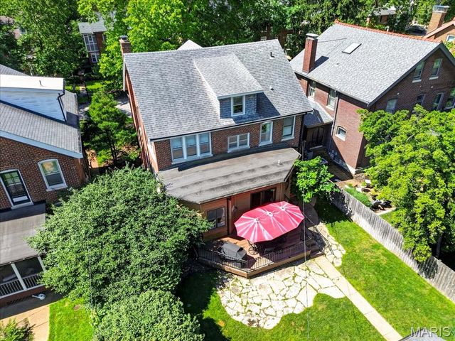 6947 Pershing Avenue, University City, MO 63130