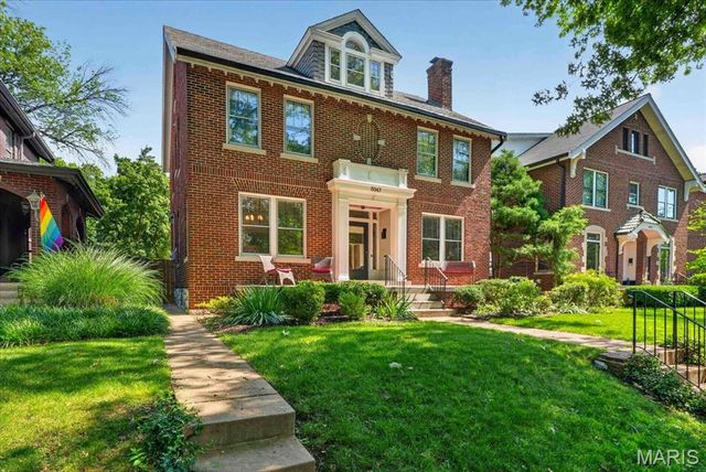 6947 Pershing Avenue, University City, MO 63130
