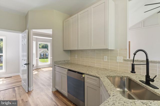 203 FOREST AVE, Colonial Beach, VA 22443