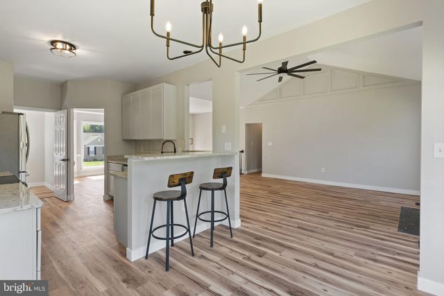 203 FOREST AVE, Colonial Beach, VA 22443