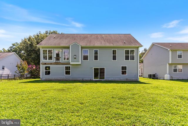 203 FOREST AVE, Colonial Beach, VA 22443