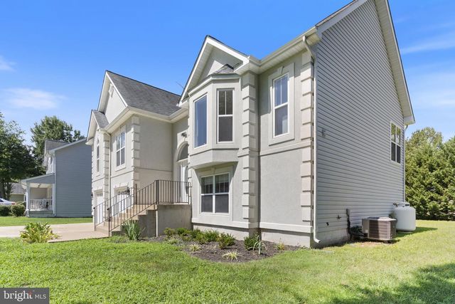203 FOREST AVE, Colonial Beach, VA 22443
