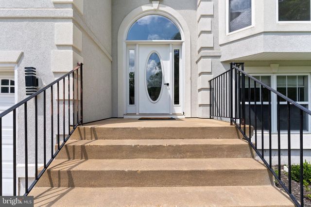 203 FOREST AVE, Colonial Beach, VA 22443