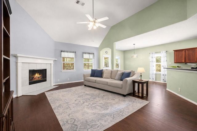 10490 Sunflower Drive, Conroe, TX 77318