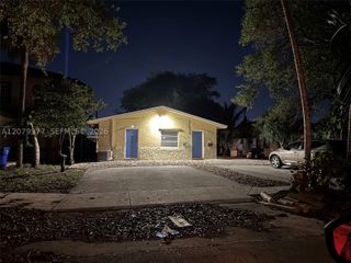 5639 Lincoln St 3, Hollywood, FL 33021