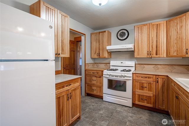 145 N Harris Avenue, Manson, WA 98831