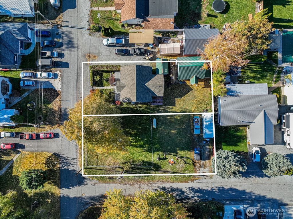 145 N Harris Avenue, Manson, WA 98831