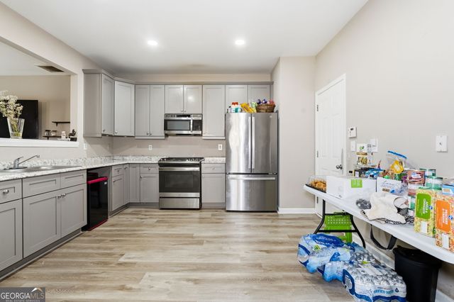 2415 Valley Creek Drive, Lithia Springs, GA 30122