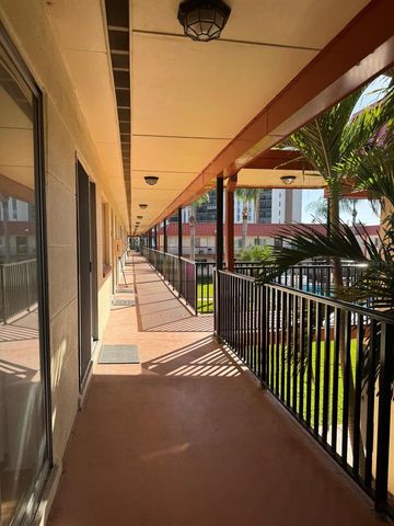 10375 PARADISE BOULEVARD 56, Treasure Island, FL 33706