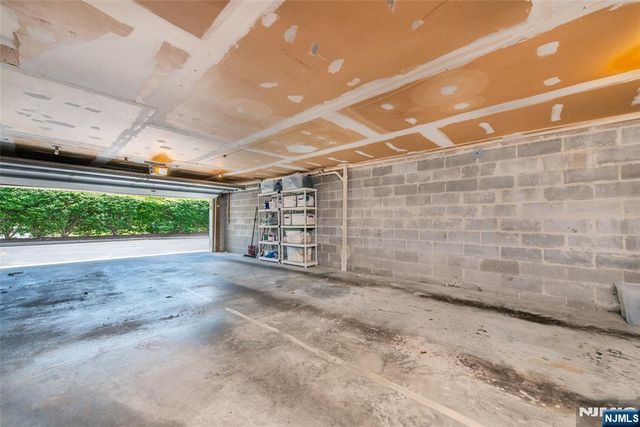 902 River Renaissance C02, East Rutherford, NJ 07073
