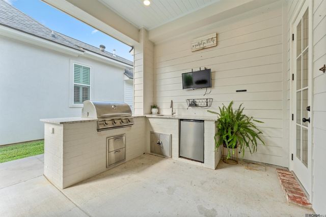 4926 Pembrooke Ave, Gonzales, LA 70737