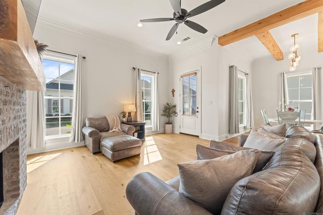 4926 Pembrooke Ave, Gonzales, LA 70737