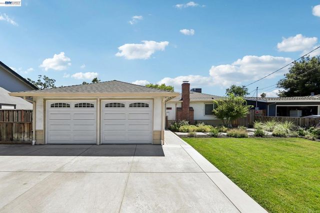 1253 4Th St, Livermore, CA 94550