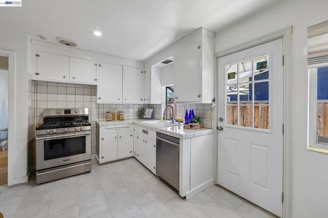 1253 4Th St, Livermore, CA 94550