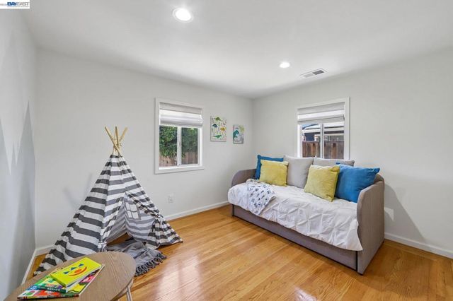 1253 4Th St, Livermore, CA 94550