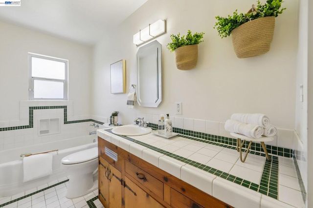 1253 4Th St, Livermore, CA 94550