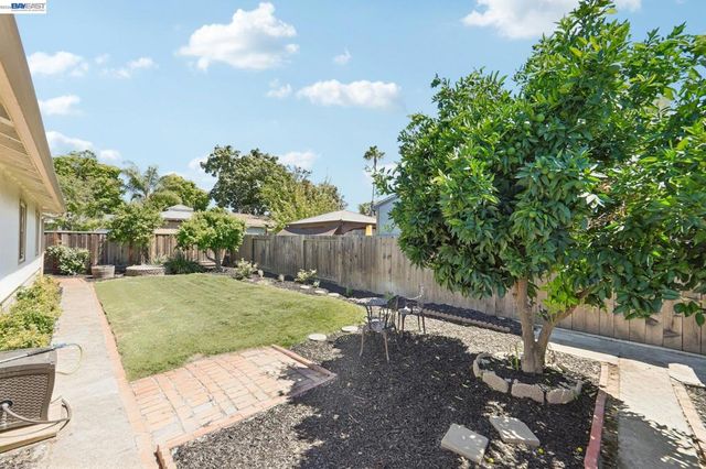 1253 4Th St, Livermore, CA 94550