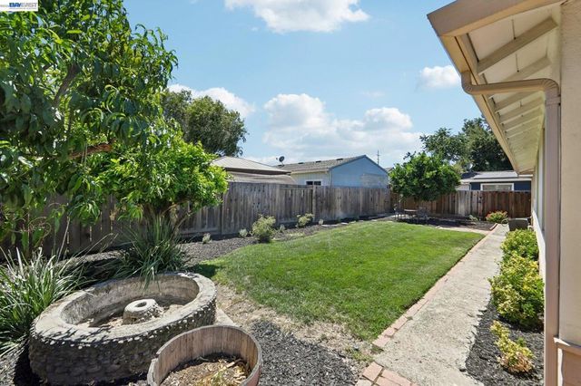 1253 4Th St, Livermore, CA 94550