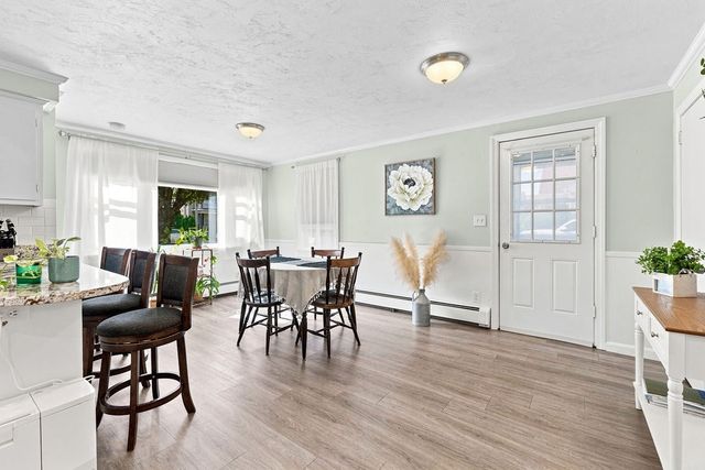 12 Waverly St, Taunton, MA 02780