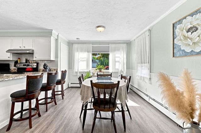 12 Waverly St, Taunton, MA 02780